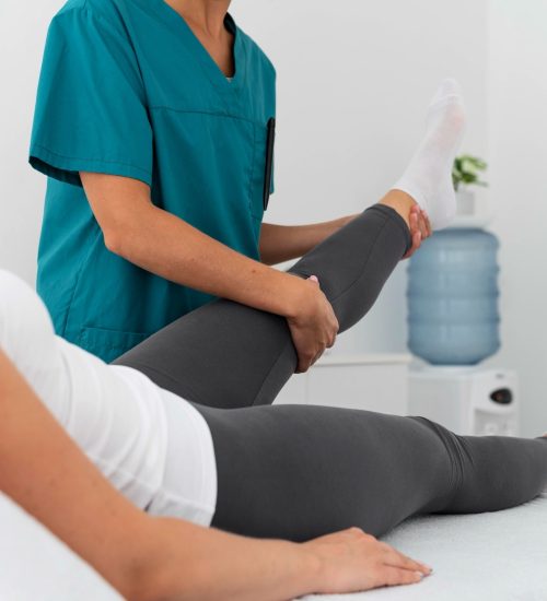 woman-having-physiotherapy-session-clinic